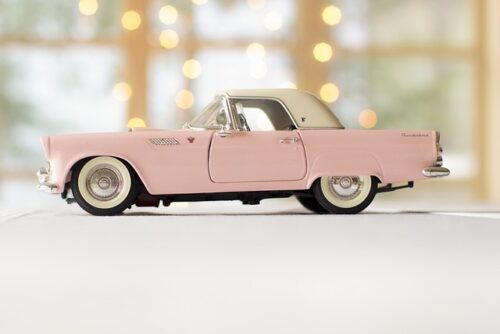 車の買い替え時はいつ？おすすめタイミングと損しない判断基準を解説